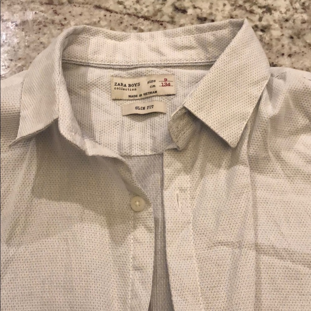Zara button down shirt size 9